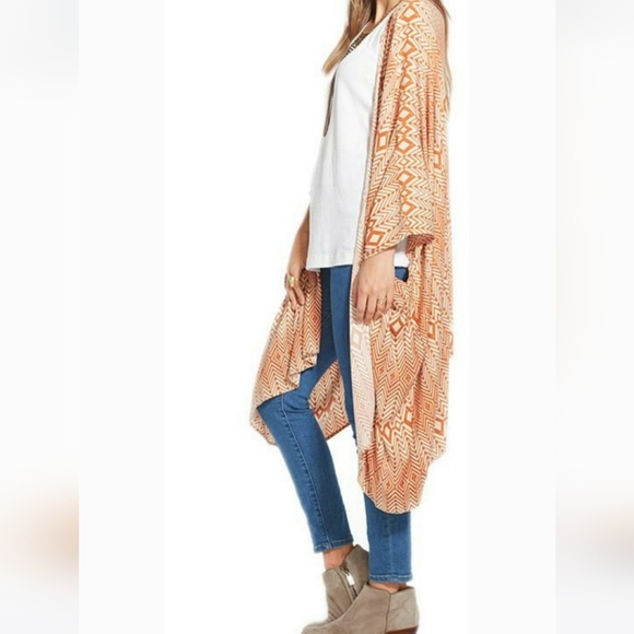 Chaser Scarf Print Kimono in Orange and White Size XS/S - Picture 3 of 11